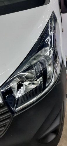 Установка линз Opel Vivaro 2017